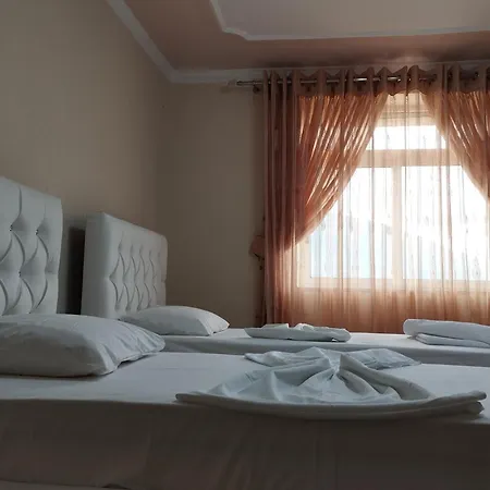 Rondo Feriehus Gjirokastër